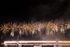 紅葉を楽しめる貸切湯と夜景view宿のおすすめは？